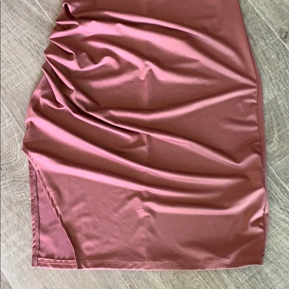 Blue Blush Rushed Bodycon Dress Size Medium - Picture 2 of 7